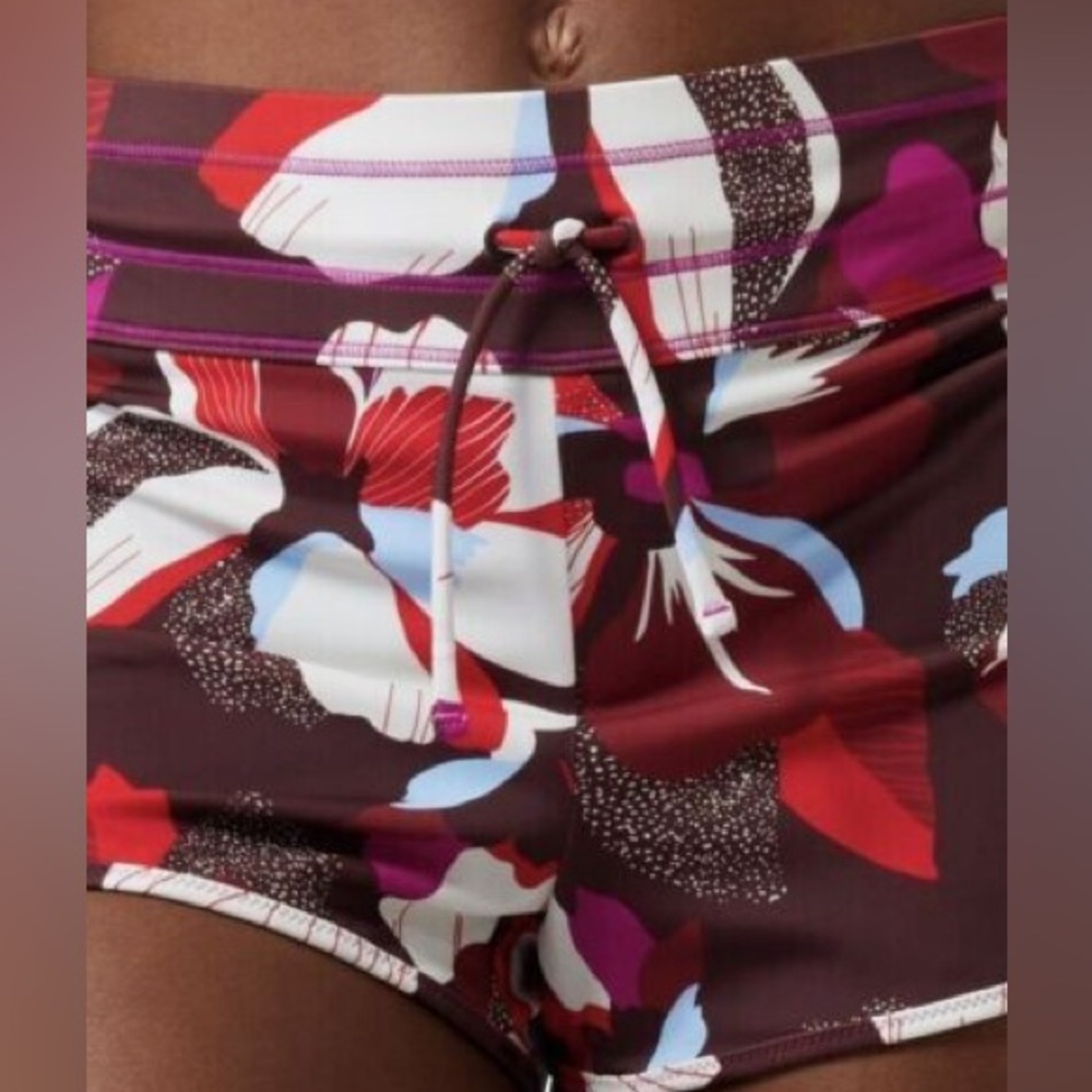 Athleta Surge Swim Shorts - Picture 13 of 13
